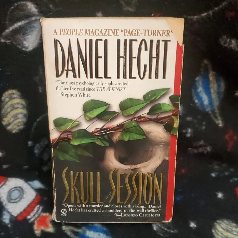 Daniel Hechter 'Skull Session' Paperback Novel 🌏5/$10🌏